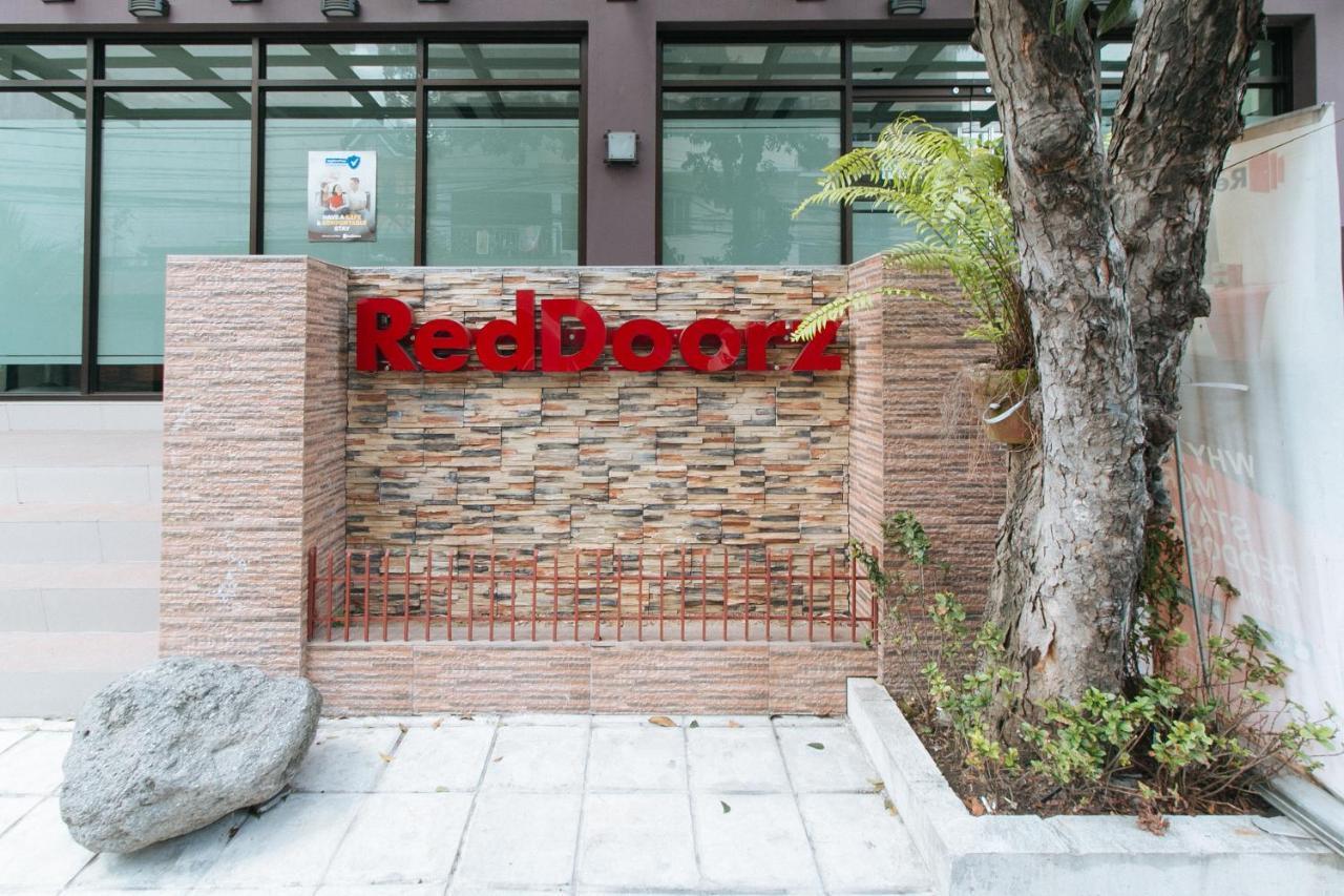 Reddoorz Plus Evangelista Street Makati Manila Exteriör bild